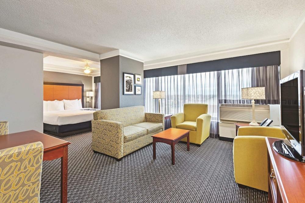 La Quinta By Wyndham New Orleans Airport Hotel Kenner Ngoại thất bức ảnh